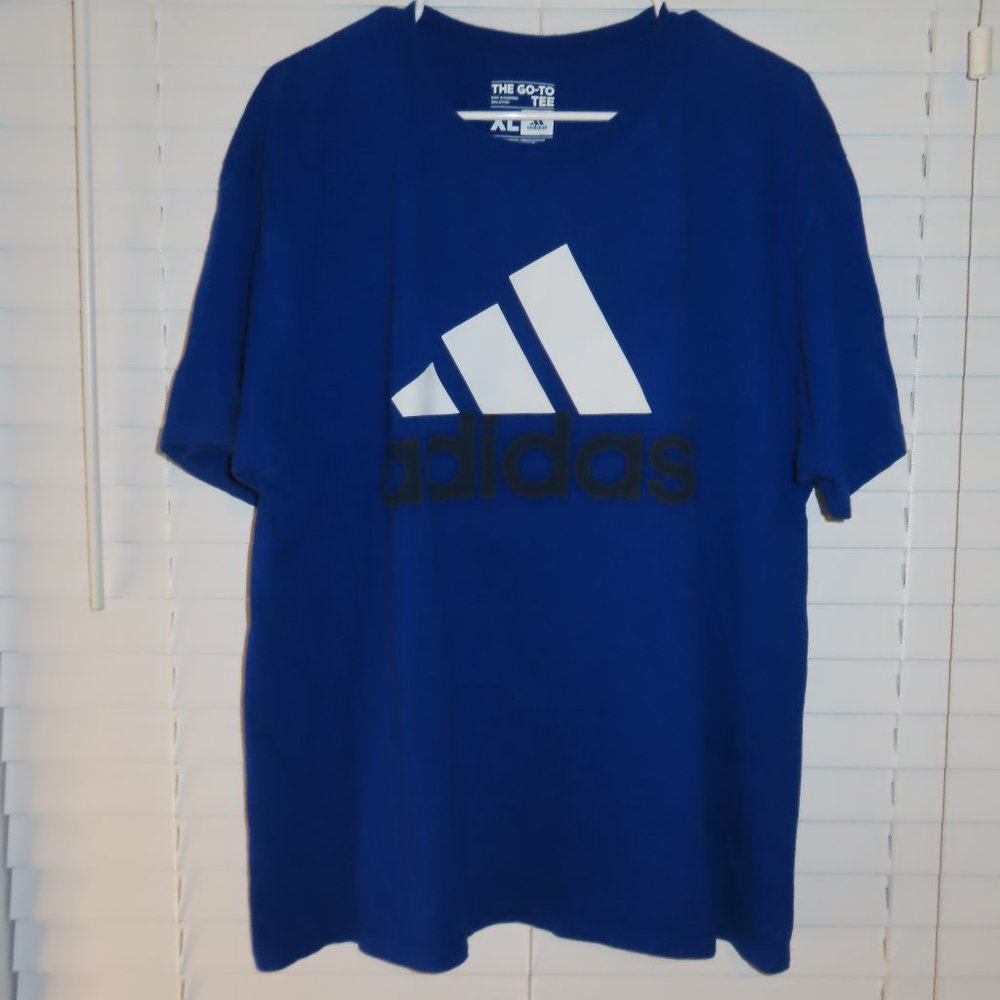 adidas tee shirt men size XL